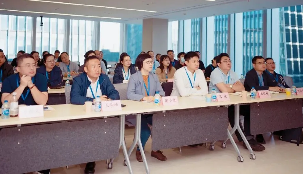 麻豆av
开展海胶大讲堂之“规范贸易业务管理”专题培训